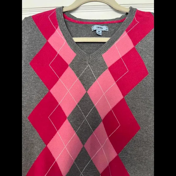 IZOD Women's V-Neck Argyle Sweater - Medium - Image 3