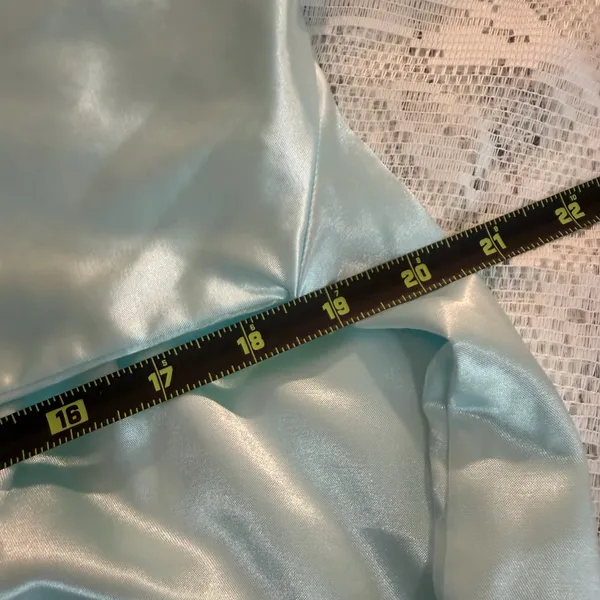 Delicates Vintage Light Blue Nightgown Size Small With Embroidery and Lace - Image 10