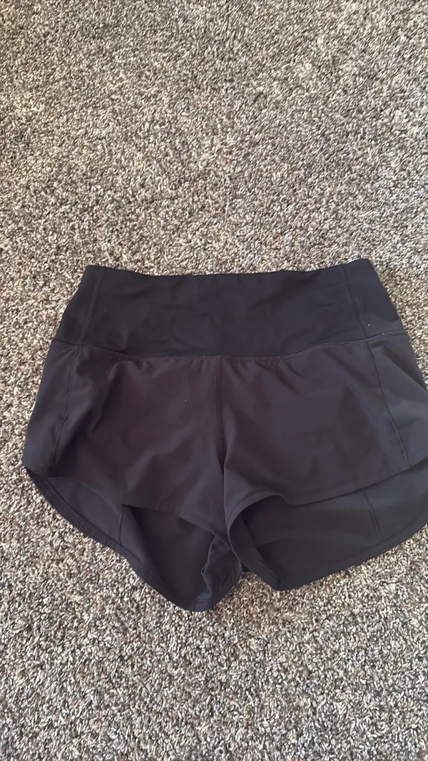 Lululemon Speed Up Shorts 2.5" High-Rise Lined - Image 4