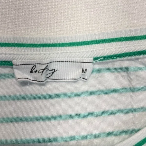 Kelly Green & White Striped Lucky Embroidered Tee Women’s Size Medium - Image 4