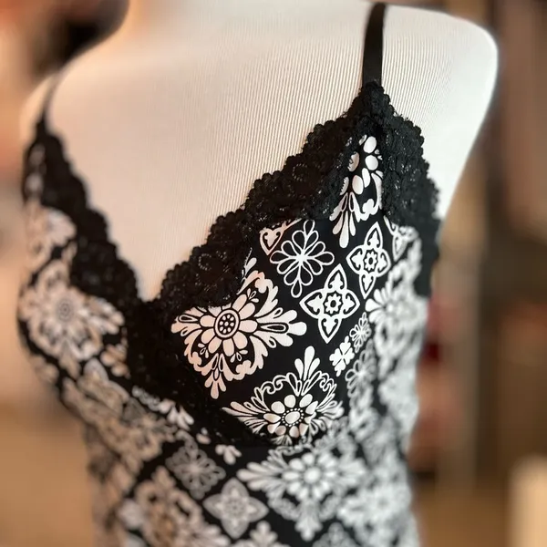 WHBM black and white Camisole Tank Small - Image 2