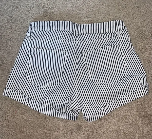 H&M black and white striped shorts - Image 2