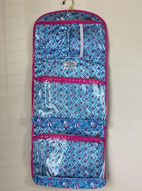 Lilly Pulitzer - Pink & Blue - Hanging Valet / Cosmetic Case - Image 2