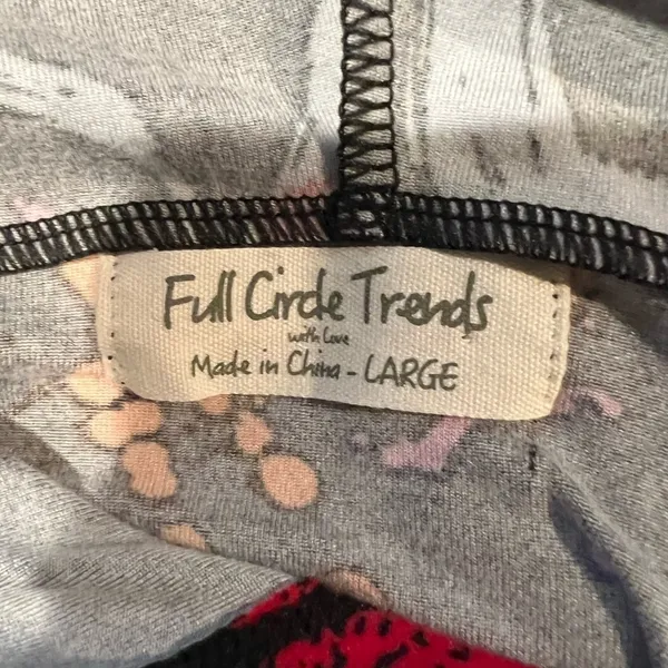 NWT Full Circle Trends 2 Piece Hoodie Set Size Large - Image 7