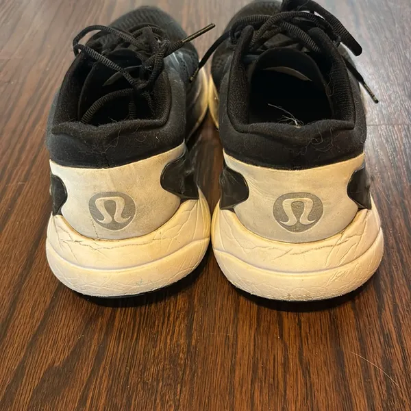 Blissfeel lululemon sneakers - Image 2