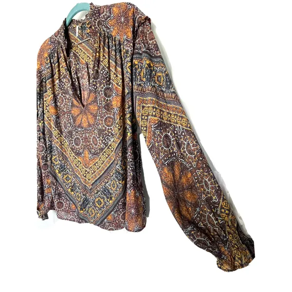 Free People Little Runaway Medallion Print Top Blouse Size Small Keyhole Neck - Image 8