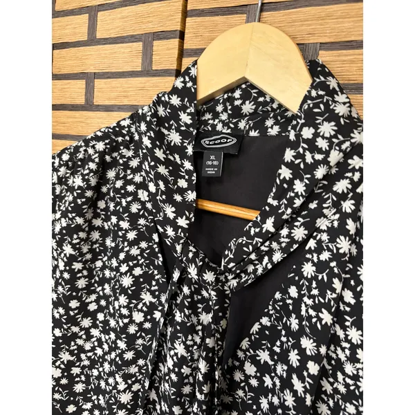 Scoop Black And White Floral Tie Neck‎ Dress Size XL - Image 4