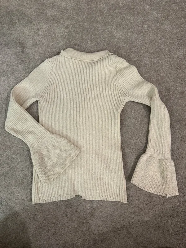 SHEIN Cream Ribbed V-Neck Button Front Sweater with Flared Cuffs - Image 4
