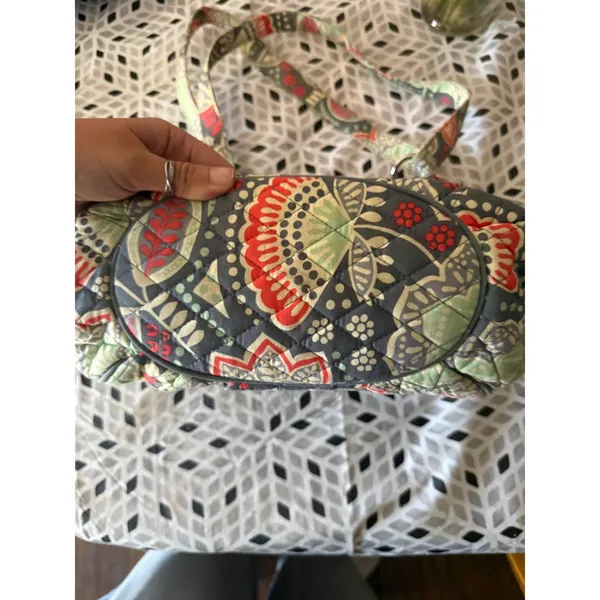 Vera Bradley Y2k Quilted Cotton Shoulder Bag Grey Red Floral Paisley Zip‎ Tote - Image 2