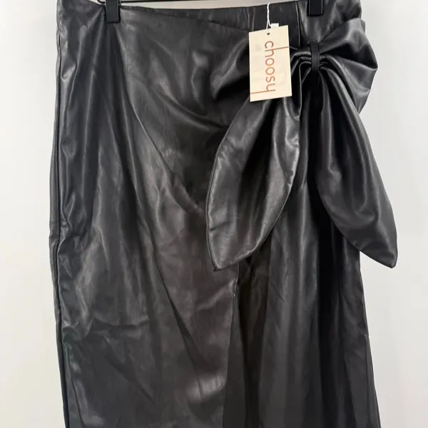 Choosy Skirt SZ Extra Large NWT Black Faux Leather Wrap Midi Bow Tie Waist Vegan - Image 9