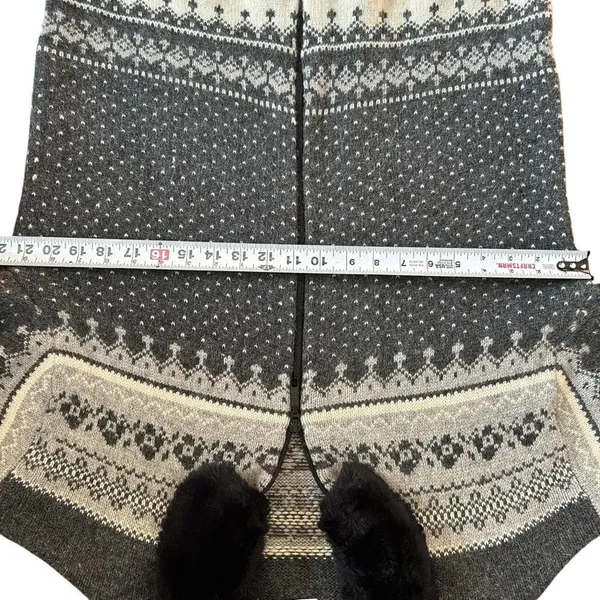 Women’s Vintage Lambswool Angora Blend Fairisle Cardigan Sweater Faux Fur Collar - Image 4