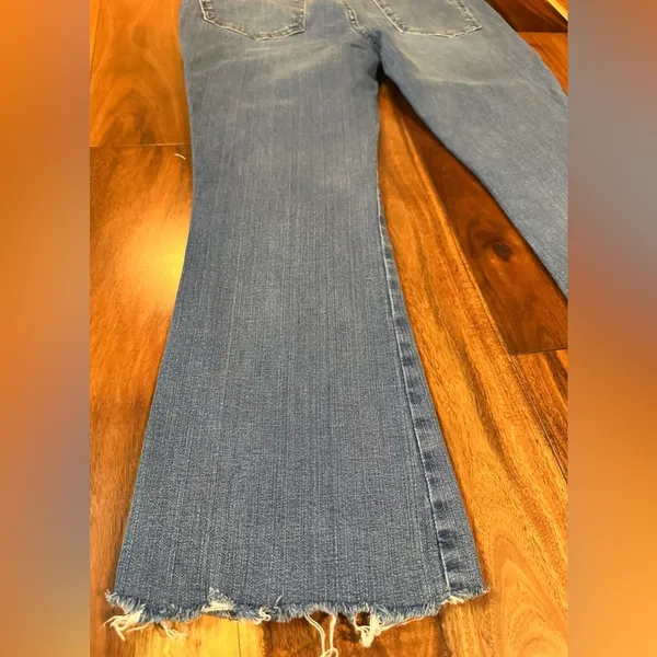 Boden Denim Flare Jeans - Image 10