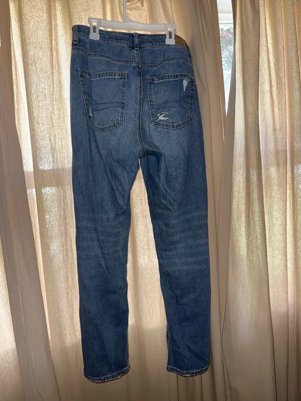 American Eagle Jeans - Image 2