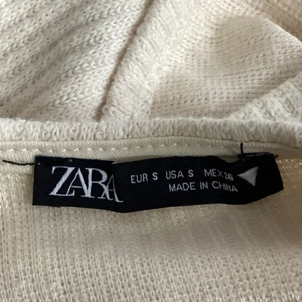 Zara Women's Cream Ecru Crochet Knit Boho Long Sleeve Cut Out Crop Top Size S - Image 7