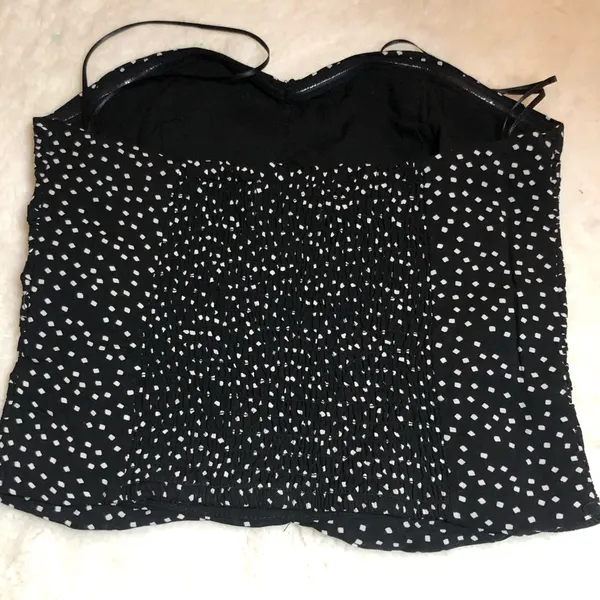 Urban outfitters top size XS - Image 2