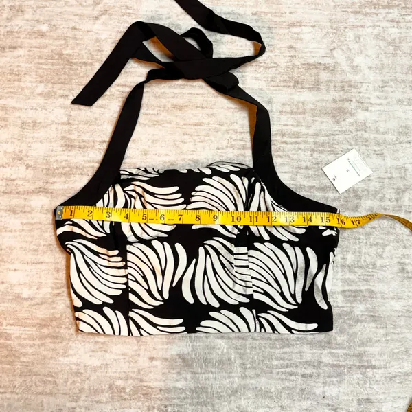 A New Day Women’s Small Tropical Crop Top Black Cream Halter Square Neck Resort - Image 2