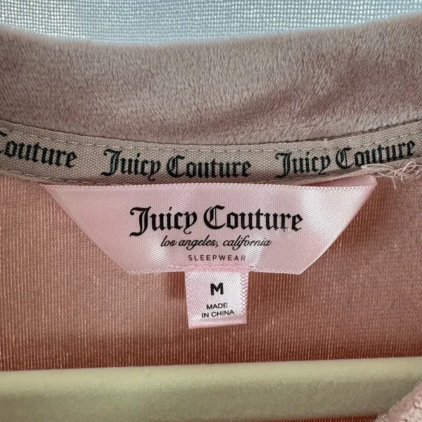 Juicy Couture Pink Velour‎ Top with Rhinestone Logo Size Medium EUC - Image 3