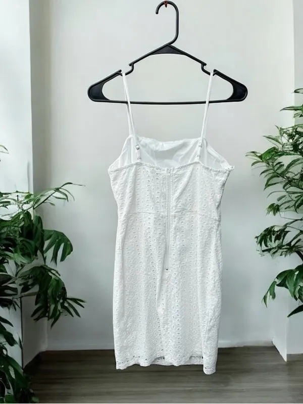 Windsor NWT White Eyelet Dress Medium - Image 2