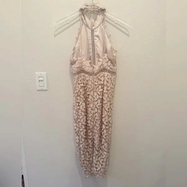 BARDOT Gemma Lace‎ Halter Dress in Light Champagne Pink XS - Image 4