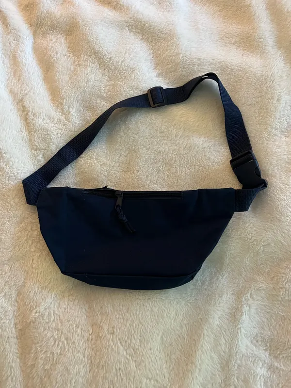 Vintage UConn Navy Blue Fanny-Pack - Image 5