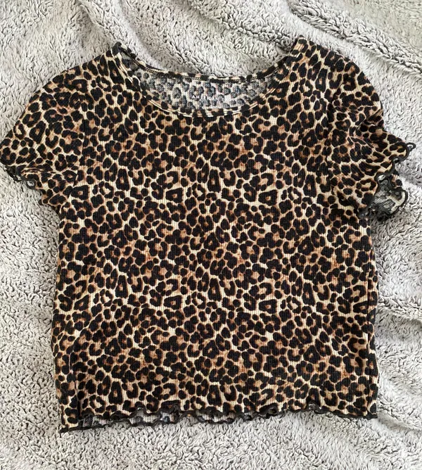 American Eagle Crop Top - Image 2