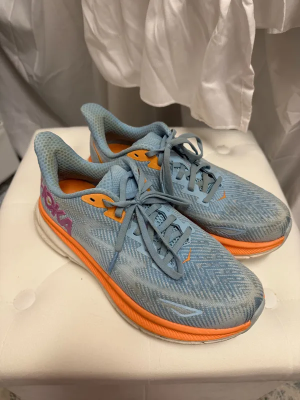 Hoka Clifton 9 Running Shoes - Image 2