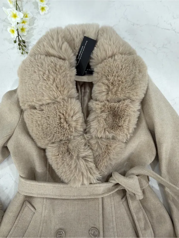 EMPRADA Women's Cream Faux Fur Collar Long Coat - Image 7