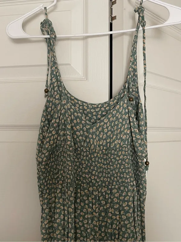 American eagle green floral jumpsuit size S - Image 4