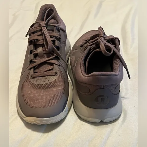 Lululemon strong feel shoes - Image 2