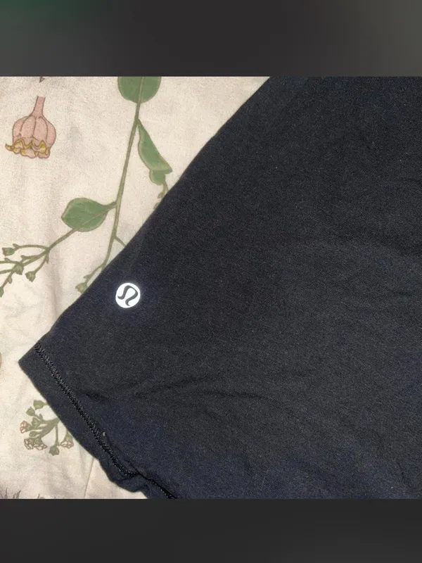 Lululemon long sleeve black top - Image 3