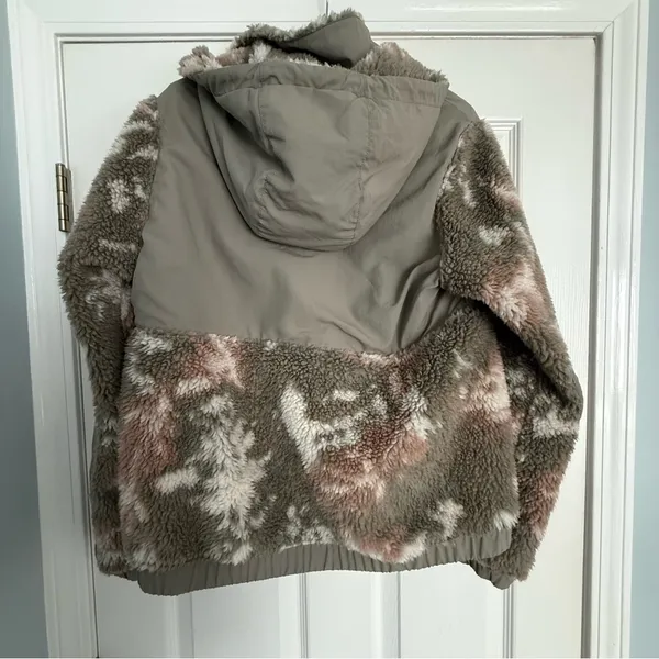 Patagonia Garden Green Retro Fleece Jacket M - Image 5