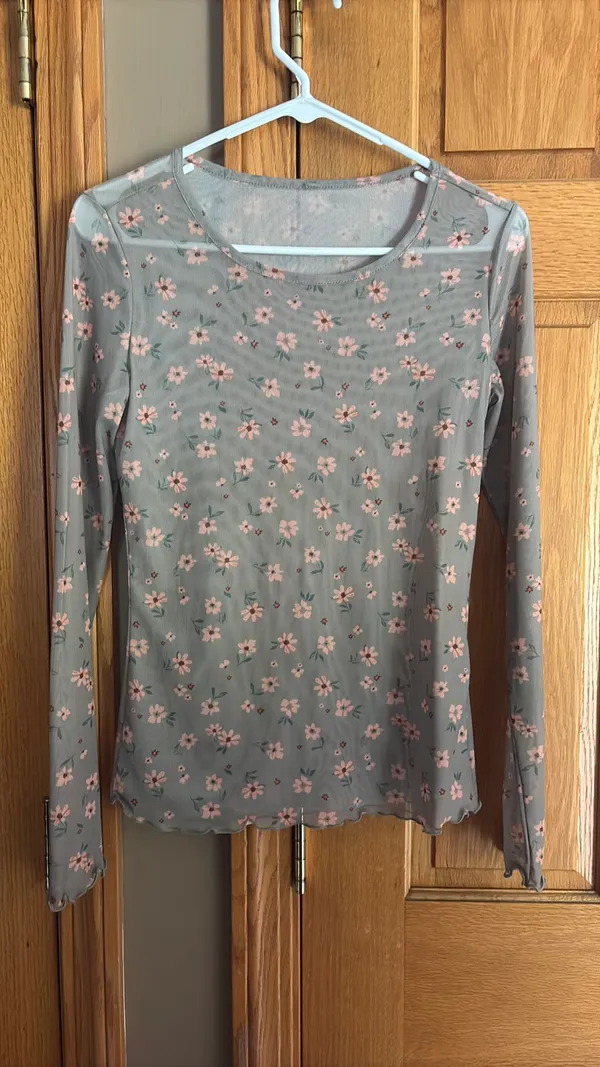 Sheer floral top Gray - Image 3