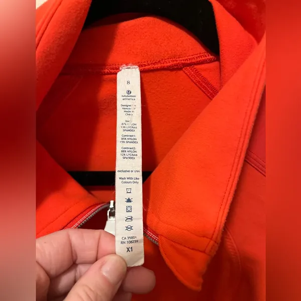 Lululemon older version define luon full zip red sz 8 - Image 2