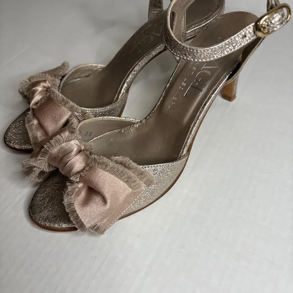 AGL Attilio Giusti Leombruni Women's Metallic Bow Ankle Strap Heels Size‎ 38 - Image 2