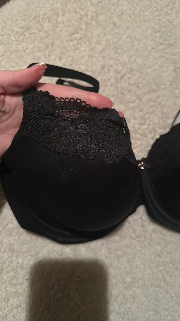 Victoria's Secret Lace Black Bra - Image 4