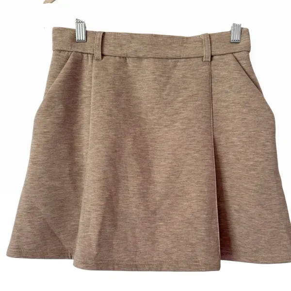 NWT OGL FuzzLuxe Pull On Pleated Skort Women’s Size Small Morganite Beige - Image 2