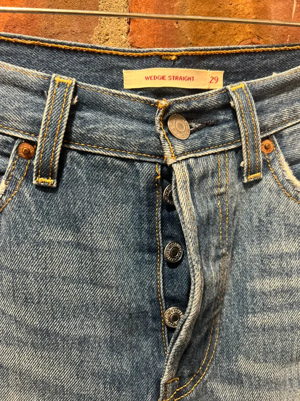Levi's WEDGIE STRAIGHT FIT WOMEN'S JEANS - Image 6
