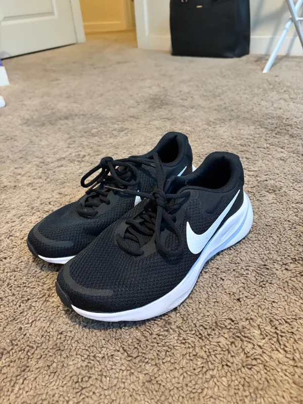 Nike Black Shoes Women’s - Image 2