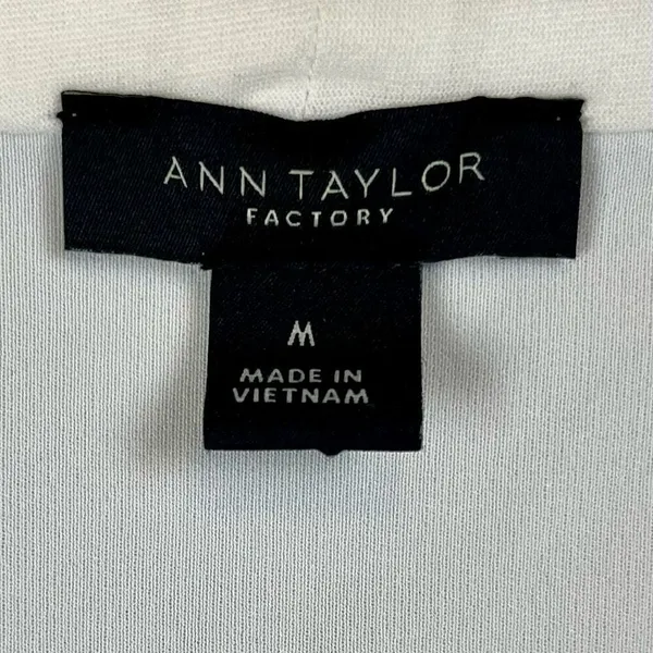 Ann Taylor Factory White Wrap Crossover Blouse Medium - Image 8