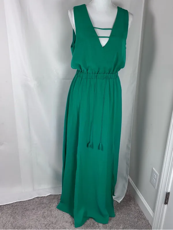 JACK by BB Dakota Emerald Green Maxi Dress M Strappy Slit front - Image 4