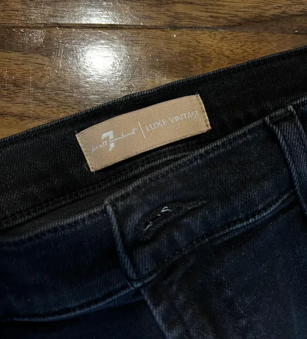 Jeans - Image 2