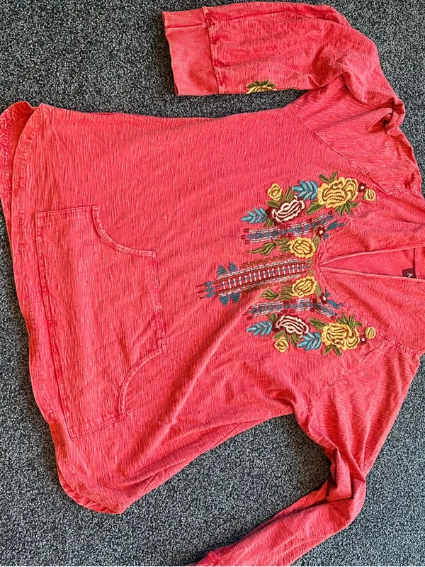 Avani del Amour xl boho hooded cotton embroidered top pink red - Image 9