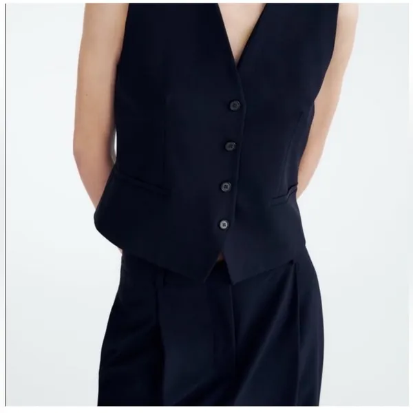 NWT Zara Contemporary Vest Black Large - Image 3
