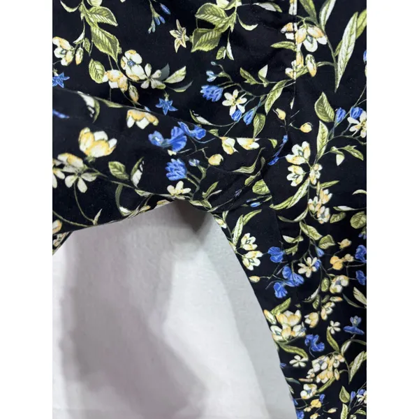 Karen Scott 8 Black Floral Capri Pants Women's‎ Stretch Cropped Cottagecore - Image 5