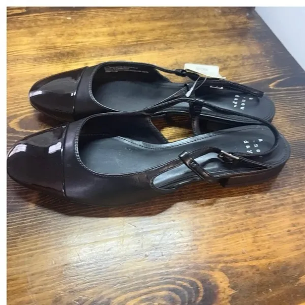 A New‎ Day Black Flats Size 7.5 - Image 2