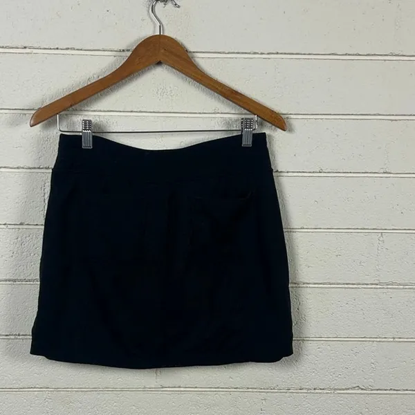 The Athleta Metro Black Skort size S - Image 7