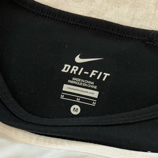 Nike 3/4 Sleeve Top - Image 3
