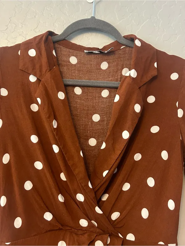 Lulu's Lush louicita rust brown polka dot surplice dress size medium - Image 3