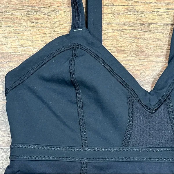 Lululemon Bra Top Athletic Workout Top Size 4 - Image 4