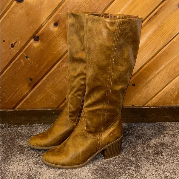Unr8ed suede faux leather brown distressed heeled knee high boots - Image 2